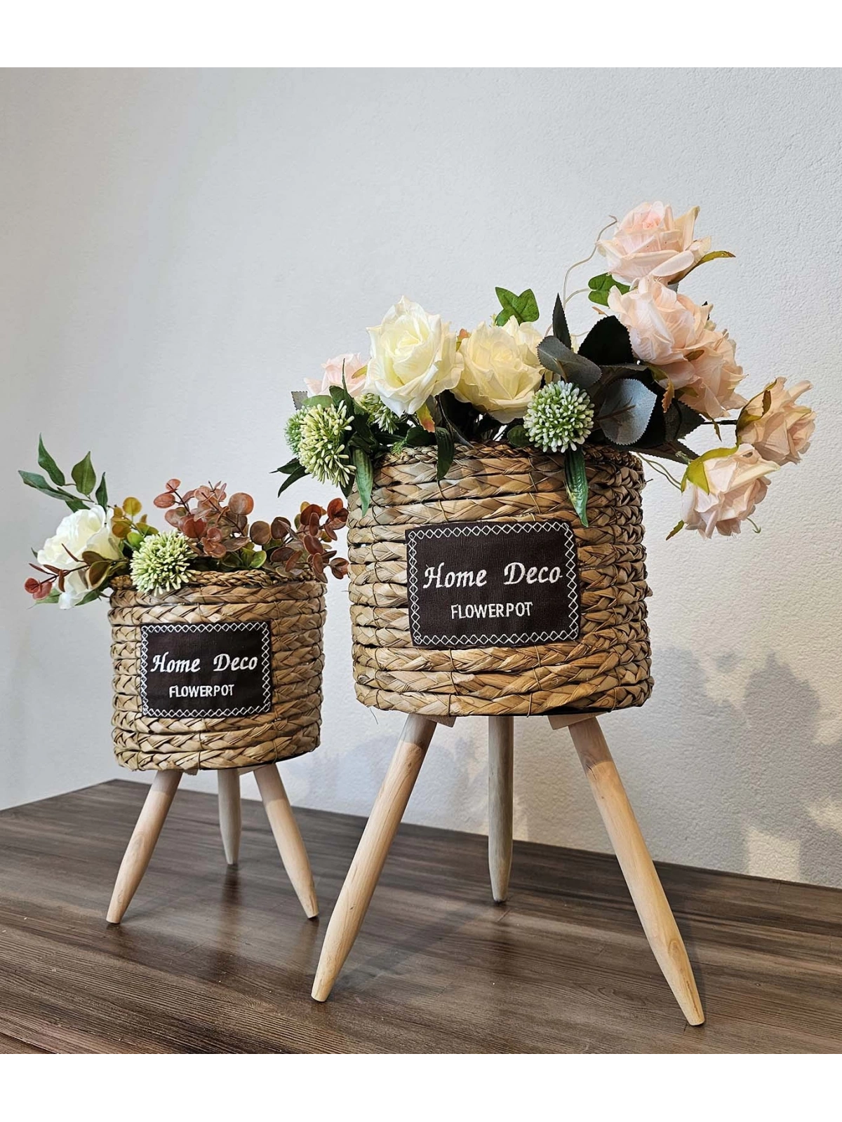 Ayaklı Hasır Saksı ve Çiçeklik Seti İçi Naylonlu Bej