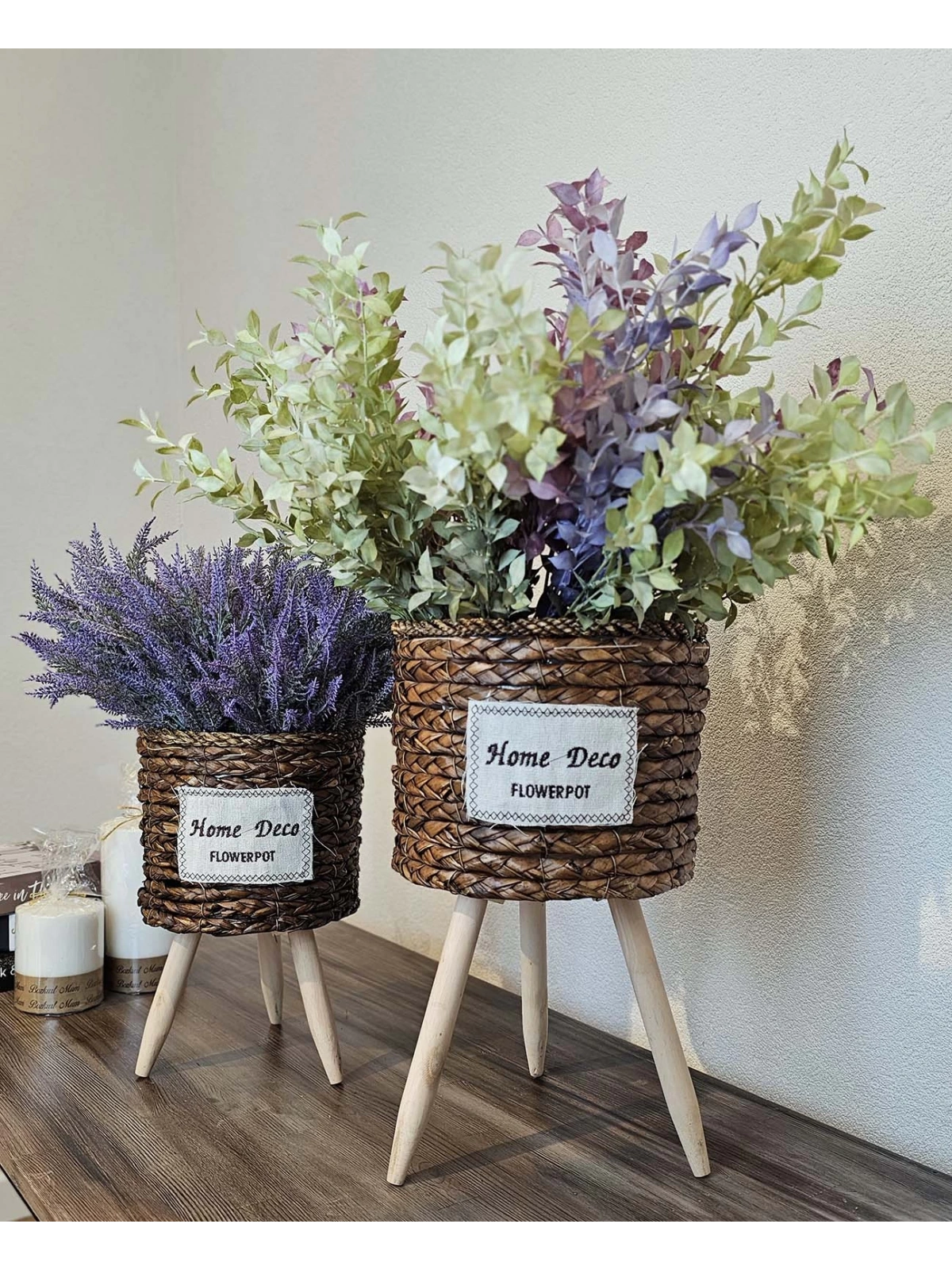 Ayaklı Hasır Saksı ve Çiçeklik Seti İçi Naylonlu Kahverengi
