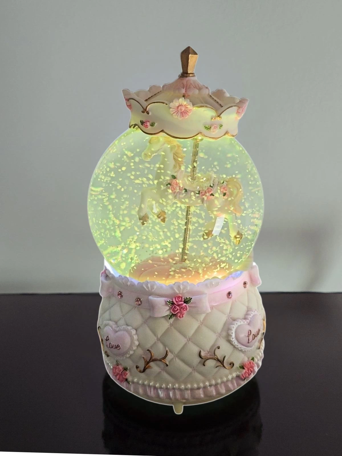 Büyük Boy Premium Kar Küresi Otomatik Kar Püskürtmeli Işıklı