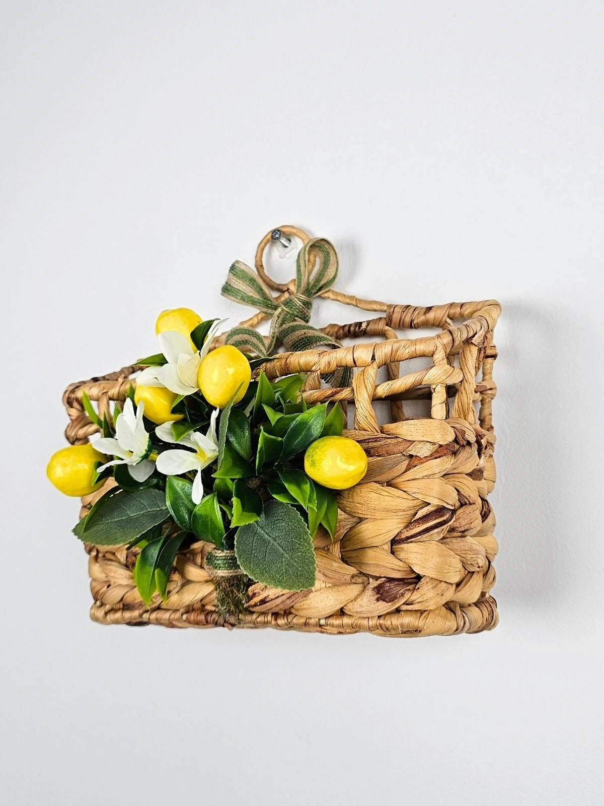 Capri Limon Temalı Hasır Kapı Sepeti Posta Kutusu Gazetelik Kapı Süsü 25Cm