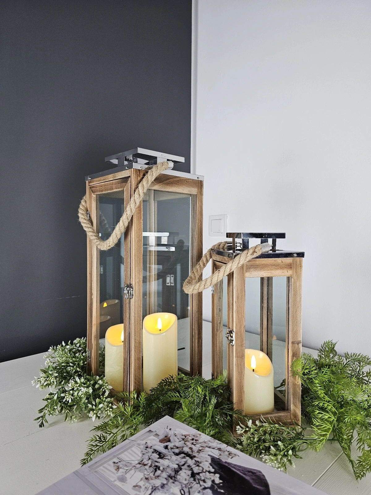 Çelik Çatılı İkili Ahşap Mumluk Fener Seti Nordora