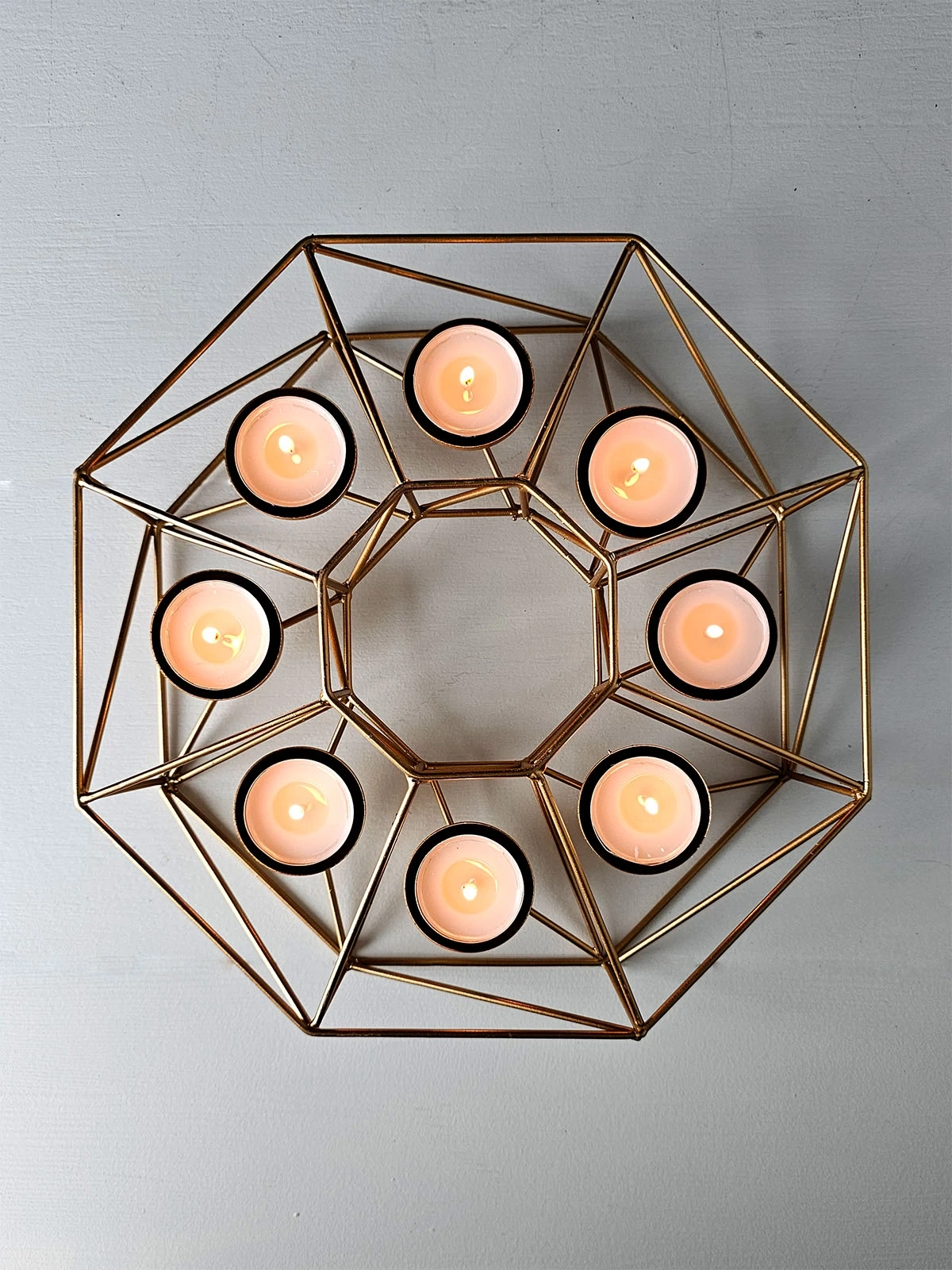 Dekoratif Metal Tealight Mumluk 8 Hazneli 28cm