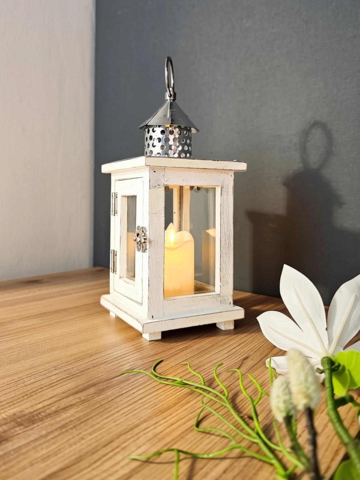 Eskitme Beyaz Ahşap Mumluk Fener Biella 23cm