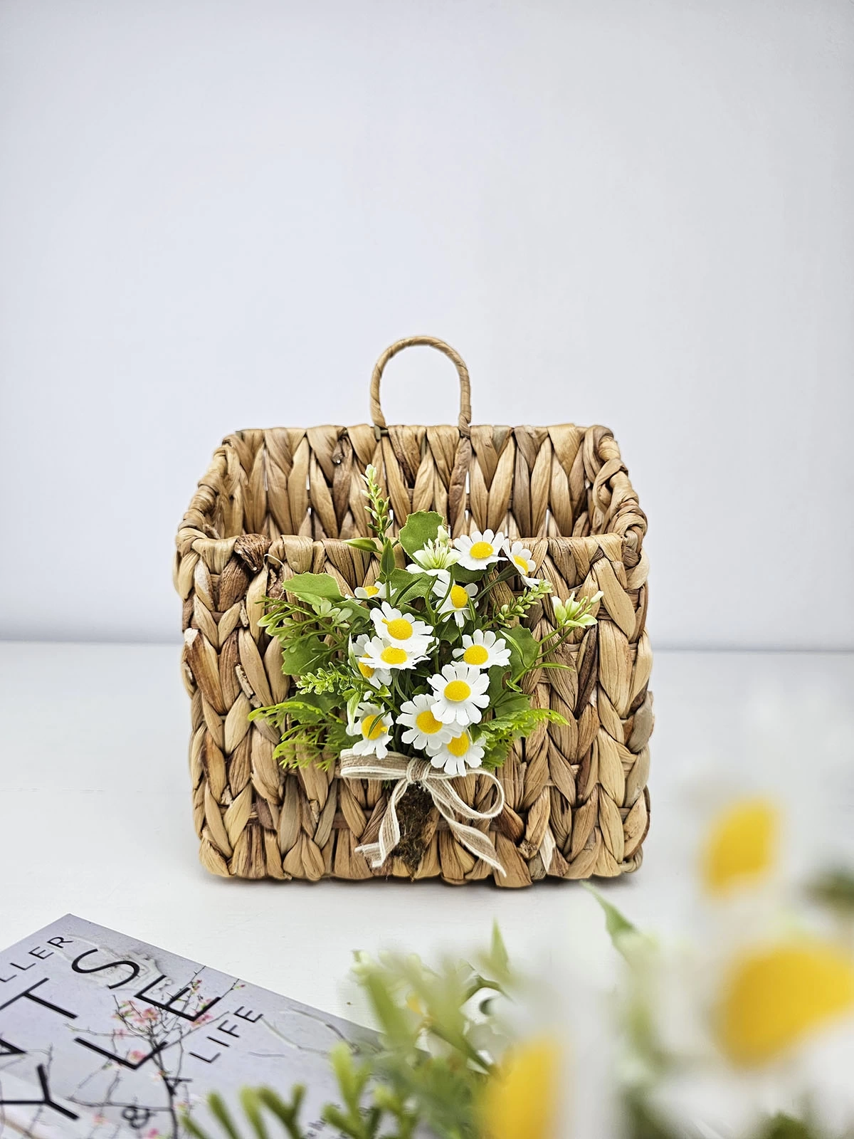 Hasır Kapı Süsü Posta Kutusu Gazetelik Papatyalı 25cm