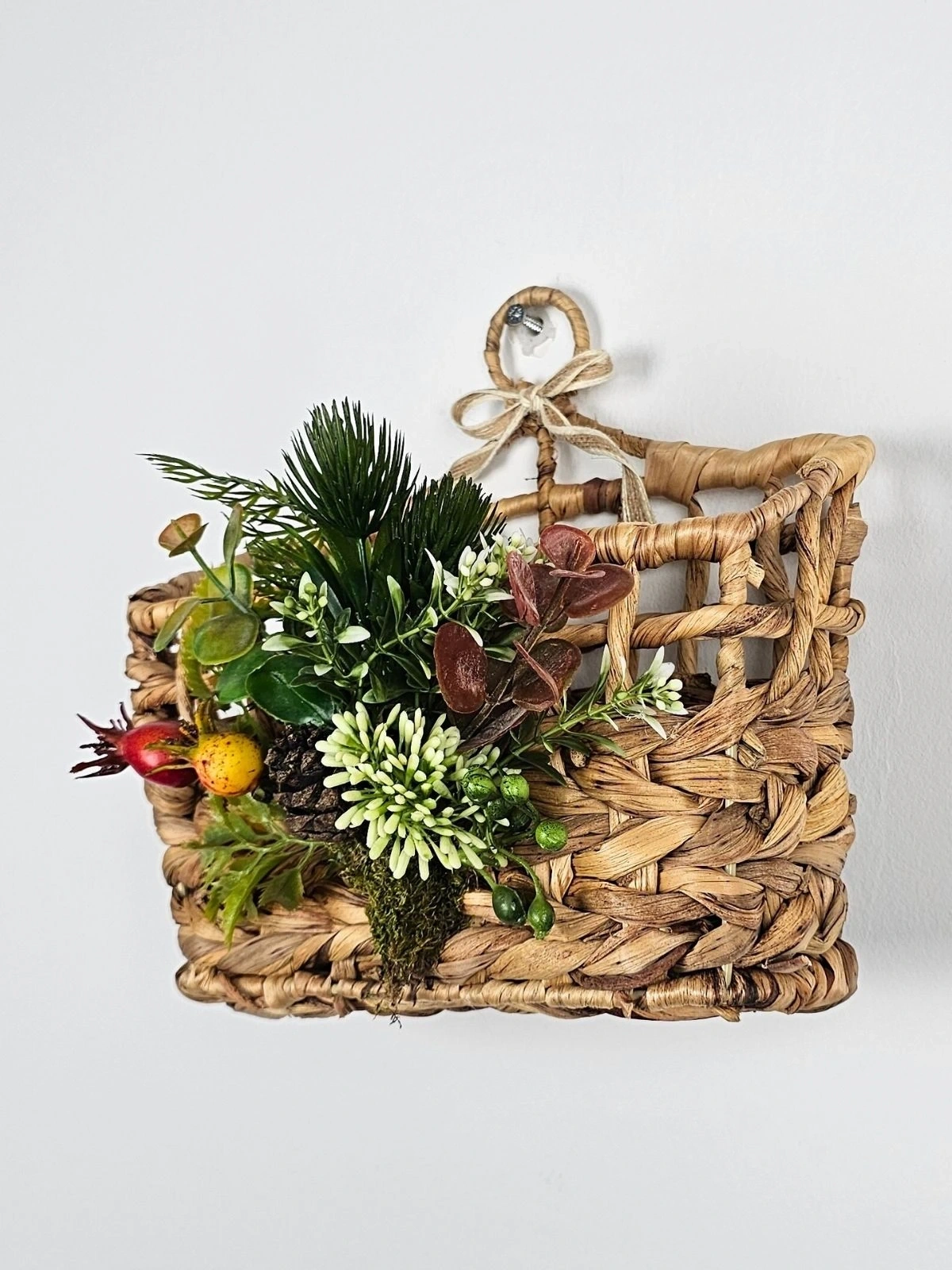 Kış Bahçesi Hasır Kapı Sepeti Posta Kutusu Gazetelik Kapı Süsü 25Cm