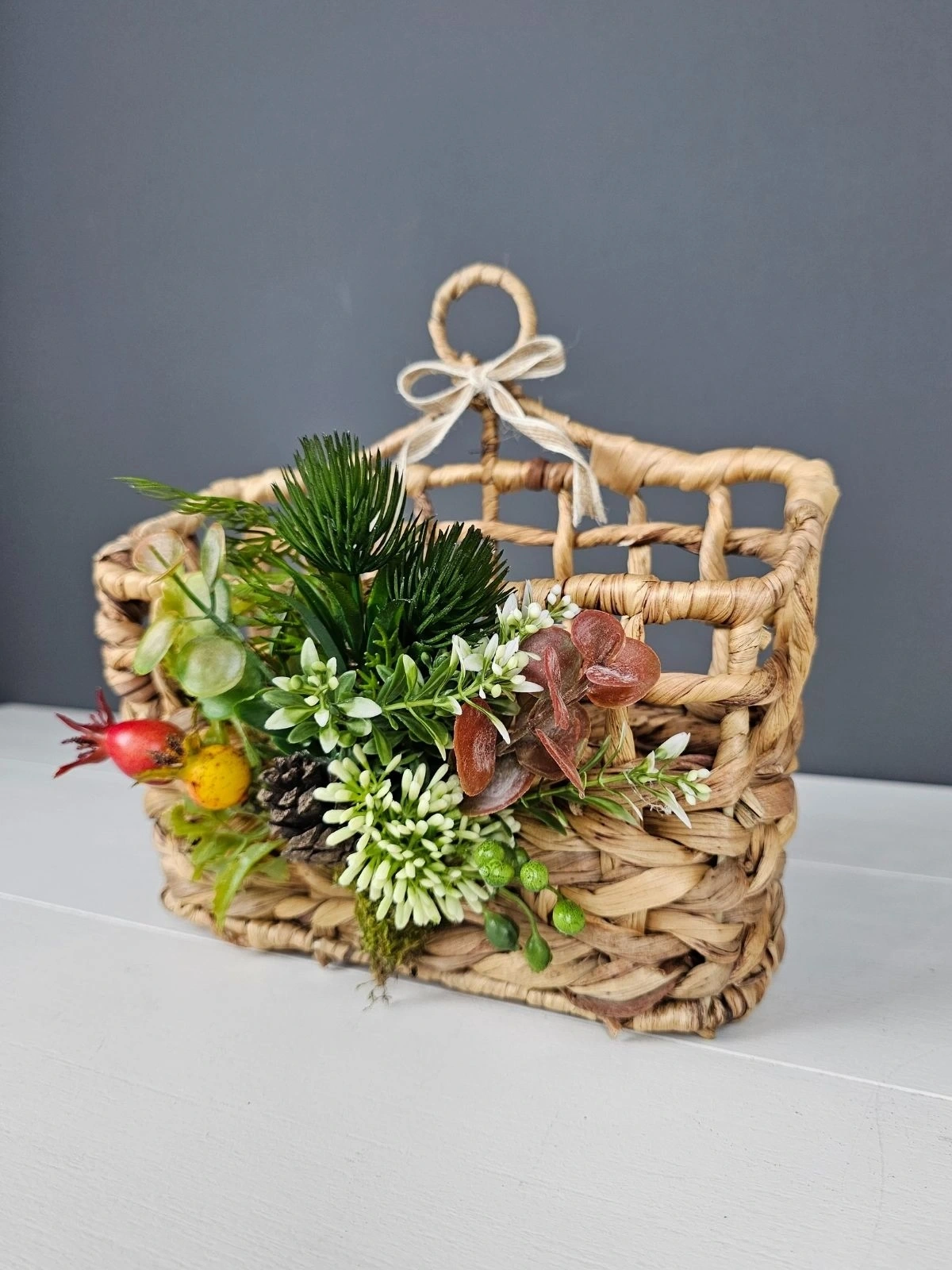 Kış Bahçesi Hasır Kapı Sepeti Posta Kutusu Gazetelik Kapı Süsü 25Cm