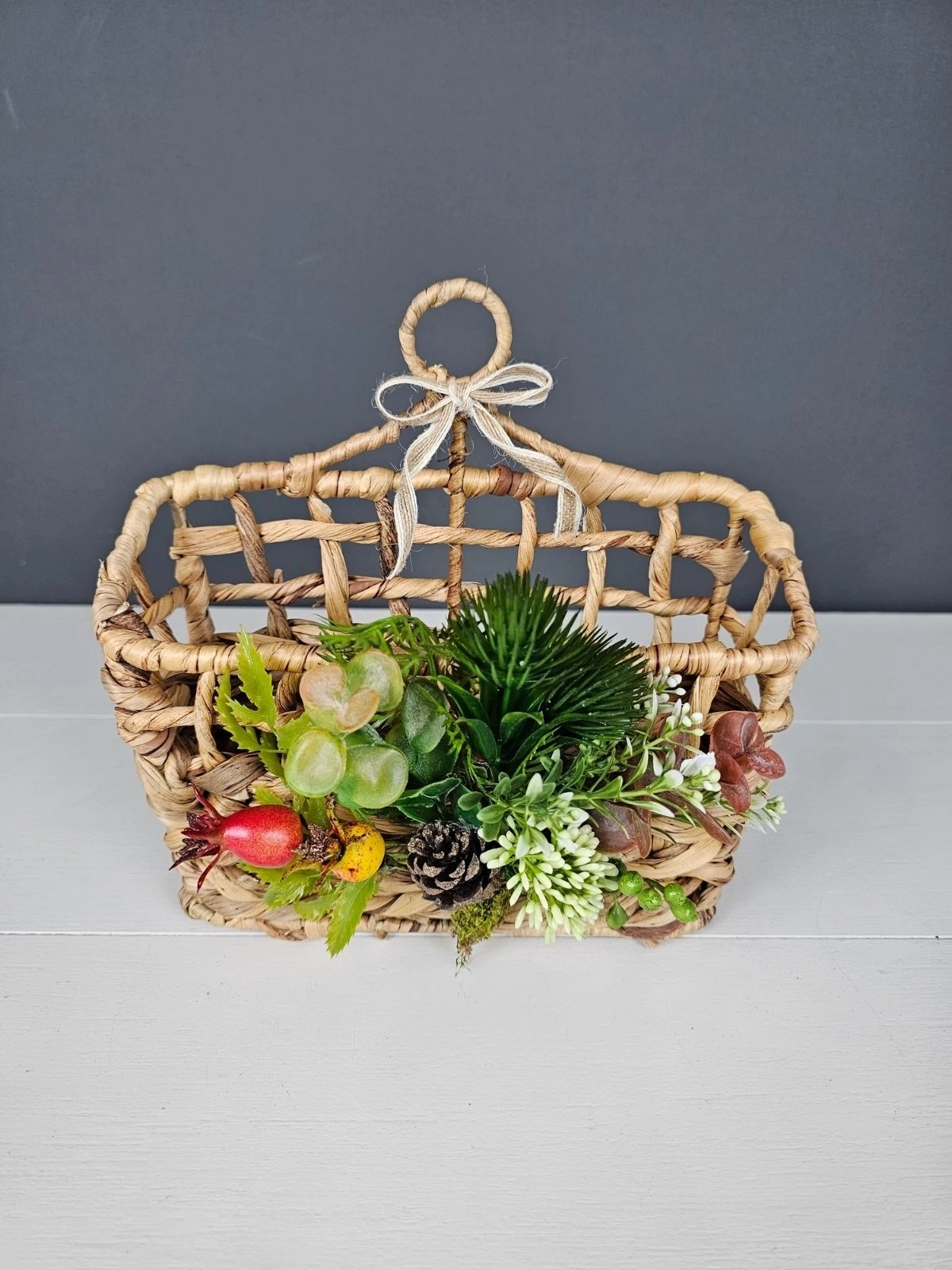 Kış Bahçesi Hasır Kapı Sepeti Posta Kutusu Gazetelik Kapı Süsü 25Cm