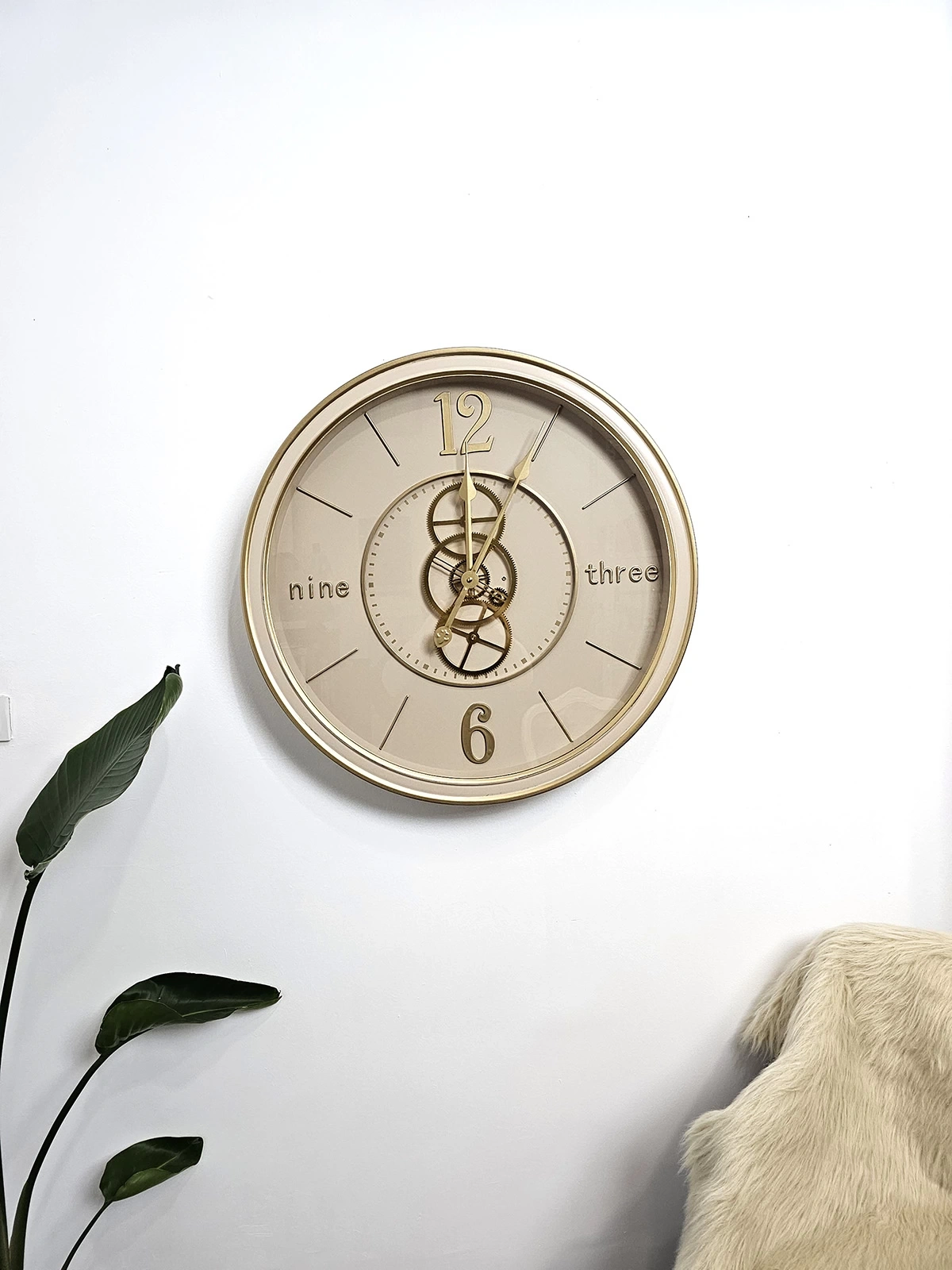 LUNA ÇARKLI METAL DUVAR SAATİ KREM 60CM