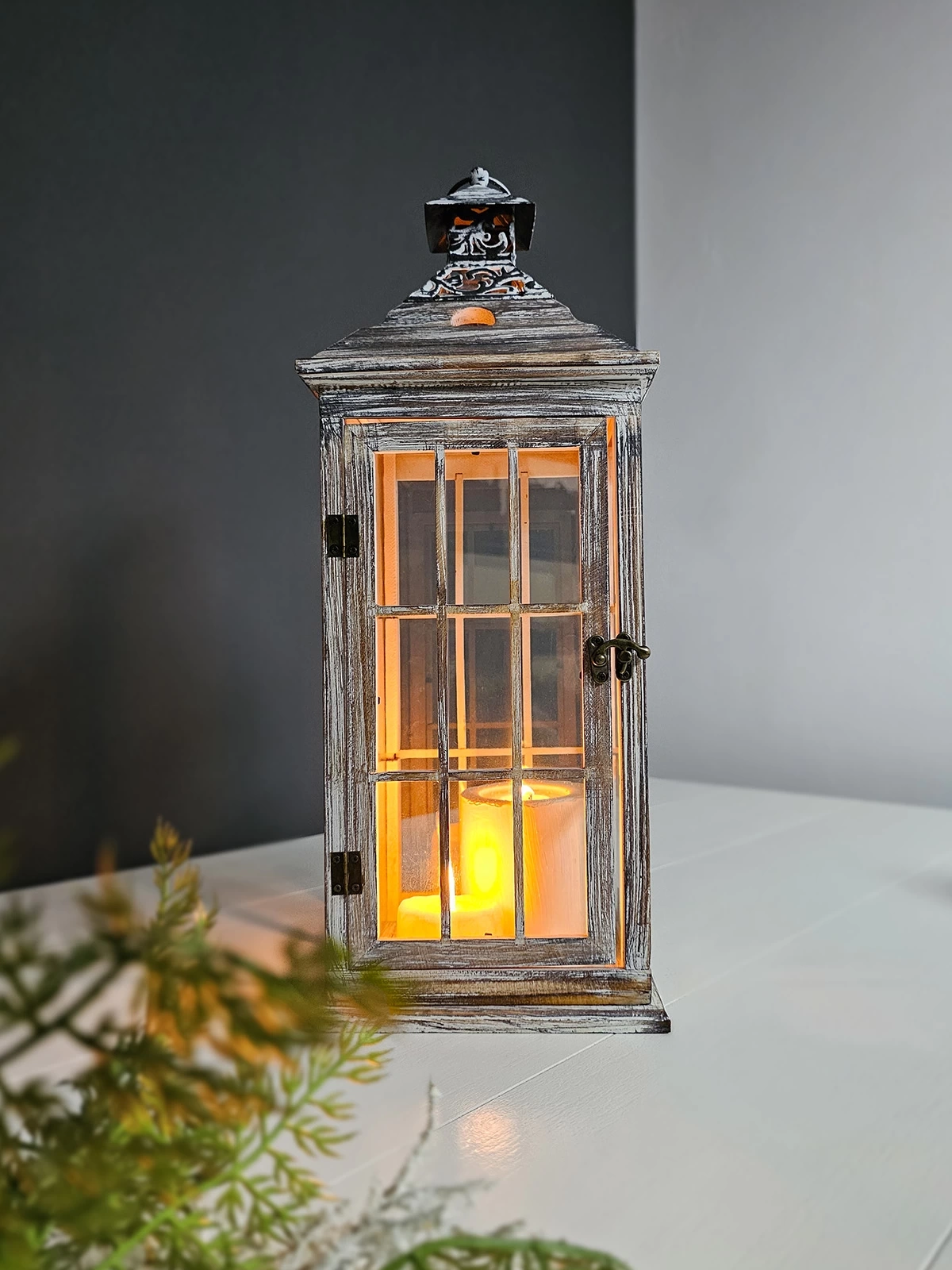 Mayorka Metal Çatılı Ahşap Mumluk Fener 55Cm