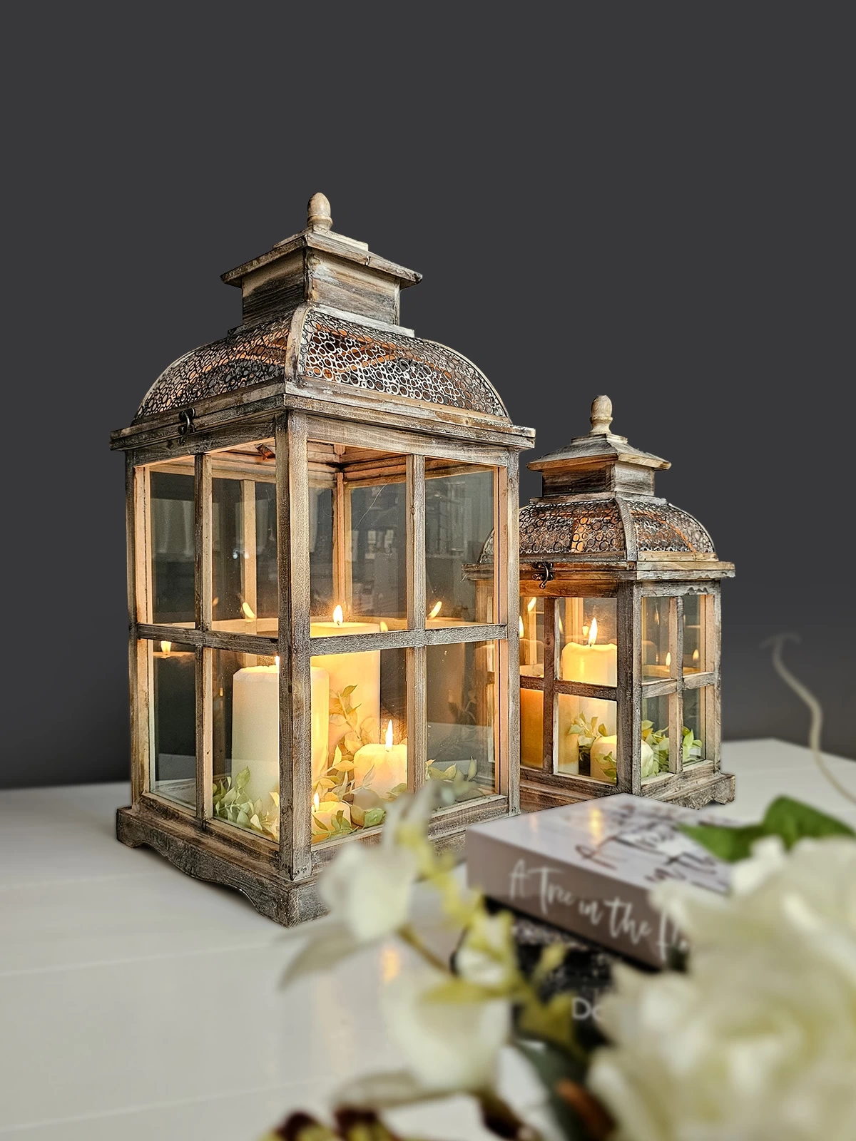 Metal Çatılı İkili Ahşap Mumluk Fener Seti Barselona