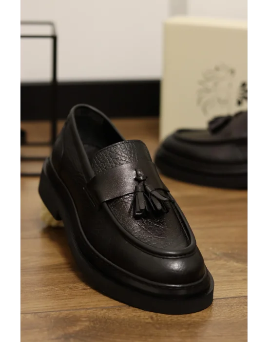 Parma Hakiki Deri Siyah Püsküllü Loafer