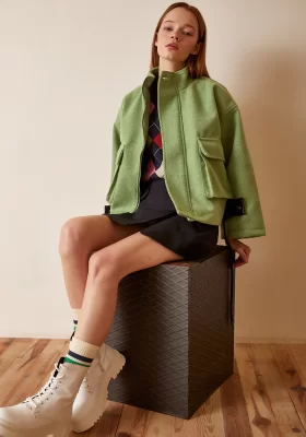 Detailed Cropped Jacket with Drawstring Light Green