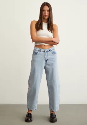 High Waist Mom Jeans Eisblau