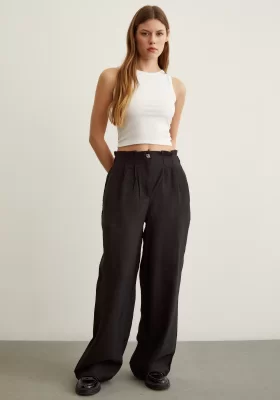 Elastic Waist Button Detailed Pleated Pants Black