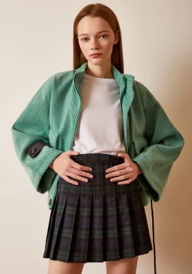 Mobile Detailed Lace-Up Crop Jacket Green