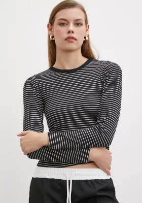 Bicycle Neck Striped Blouse Black