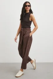 Beli Büzgülü Kemer Tokalı Pantolon Kahve