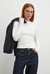 Kol Yırtmaçlı Bluz Beyaz