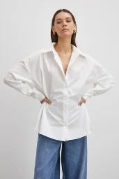 Düğme Detaylı Pamuklu Gömlek Beyaz