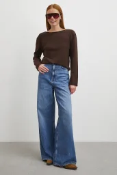 Kayık Yaka Uzun Kol Kazak Kahve