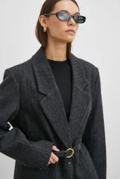 Çizgi Detaylı Kemerli Kaşe Ceket Siyah