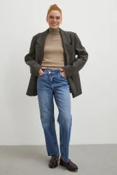 Çapraz Fermuarlı Kesik Paça Düğmeli Jean Lacivert