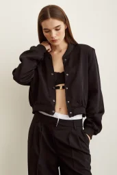 معطف بسطواني مبطن بالحشوات - أسود