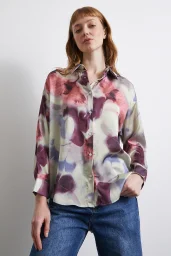 Batikmuster Satinbluse Lila