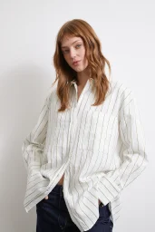 Gestreiftes Hemd in Khaki