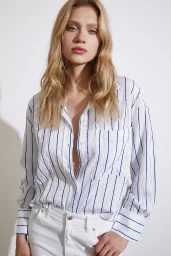 Gestreiftes Hemd mit Tasche Blau