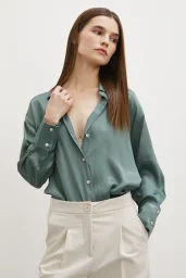 V Yaka Gömlek Yeşil