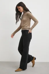 Push Up Kesik Geniş Paça Jean Siyah