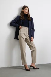 بنطلون قماش نحيل بني