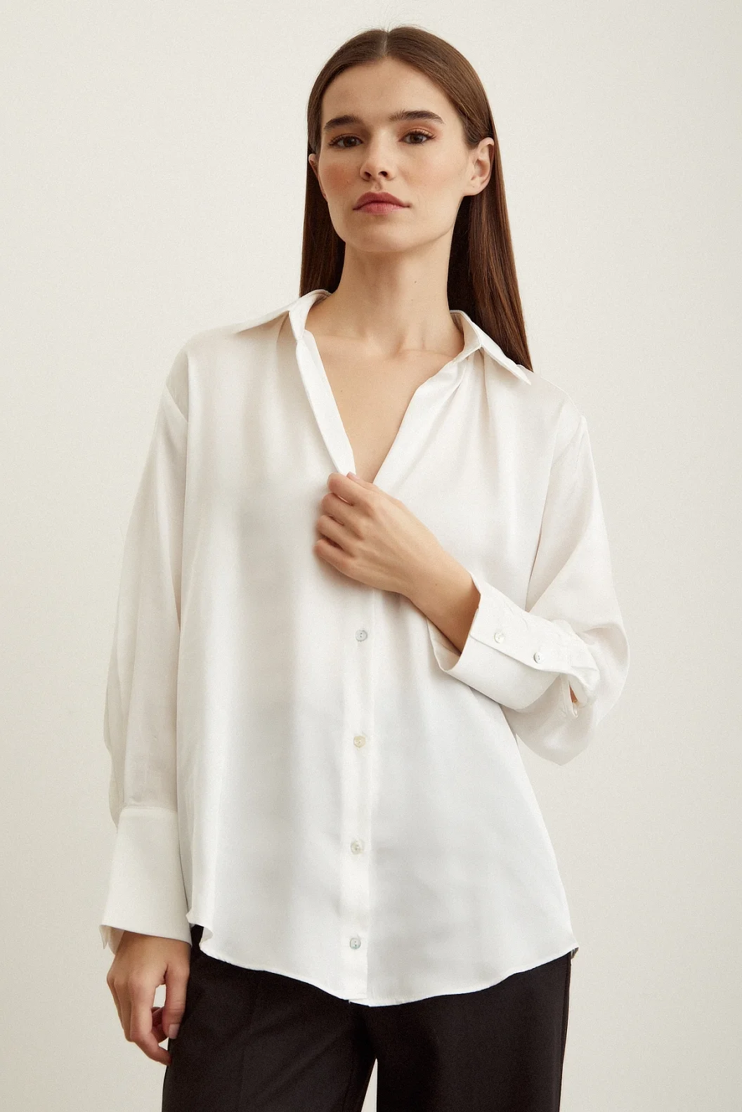 Basic Satin Bluse gebrochenes Weiß