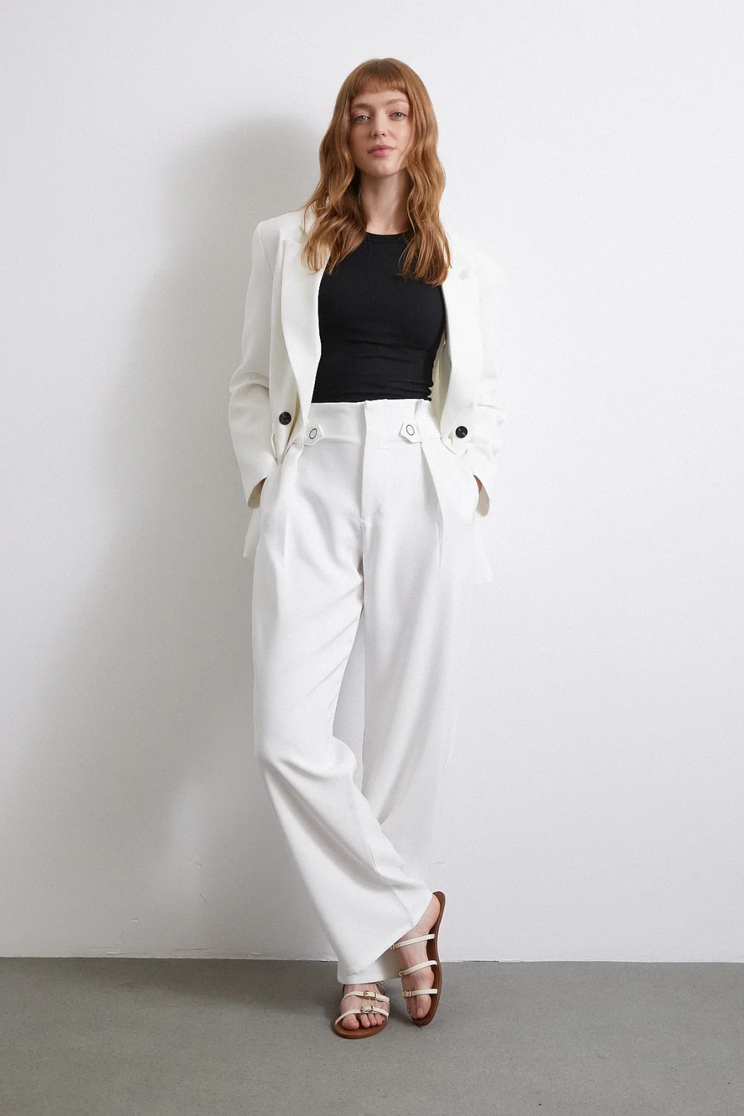 Bel Detaylı Wide Leg Pantolon Ekru