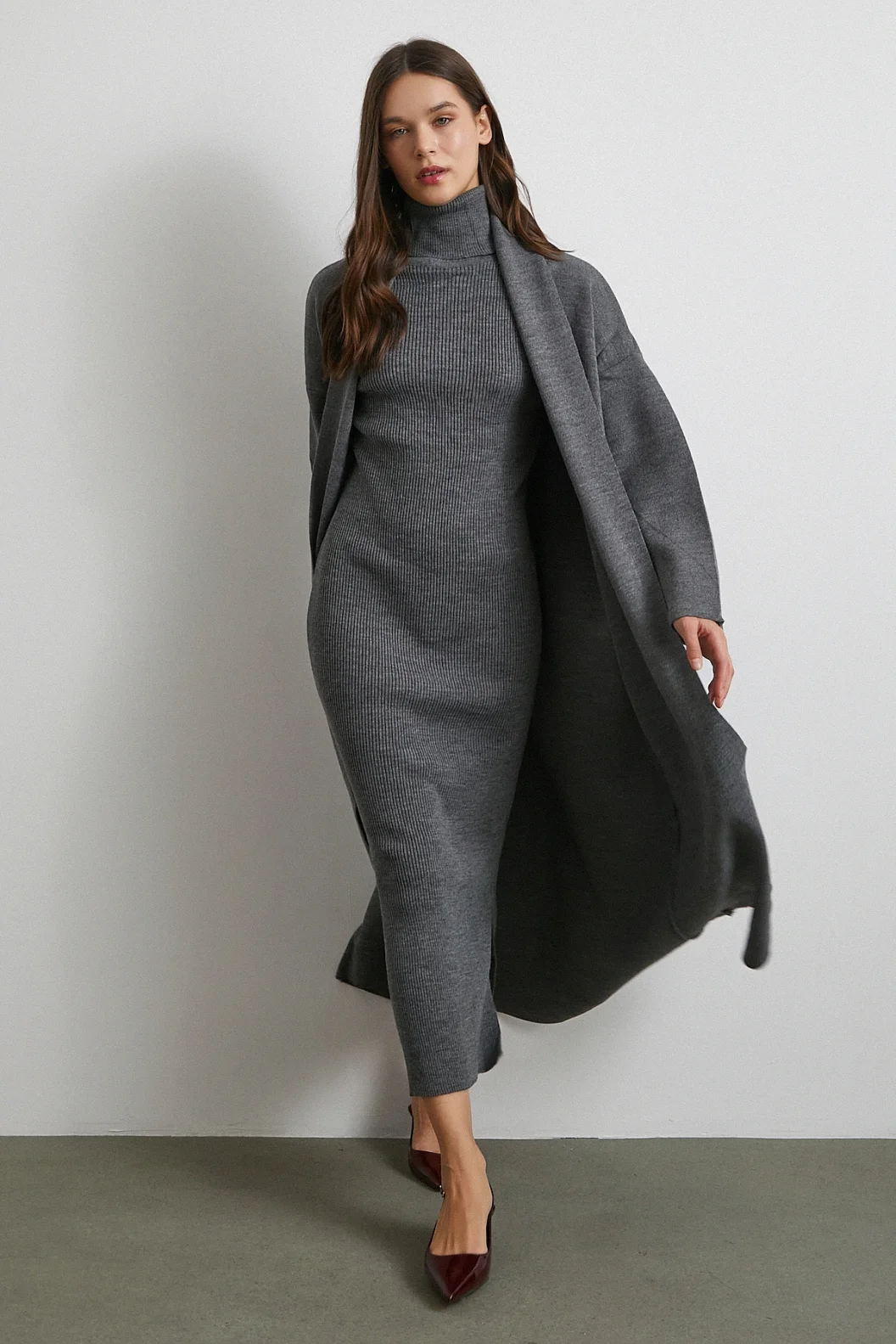 Uzun Elbiseli Hırka Triko Takım Gri