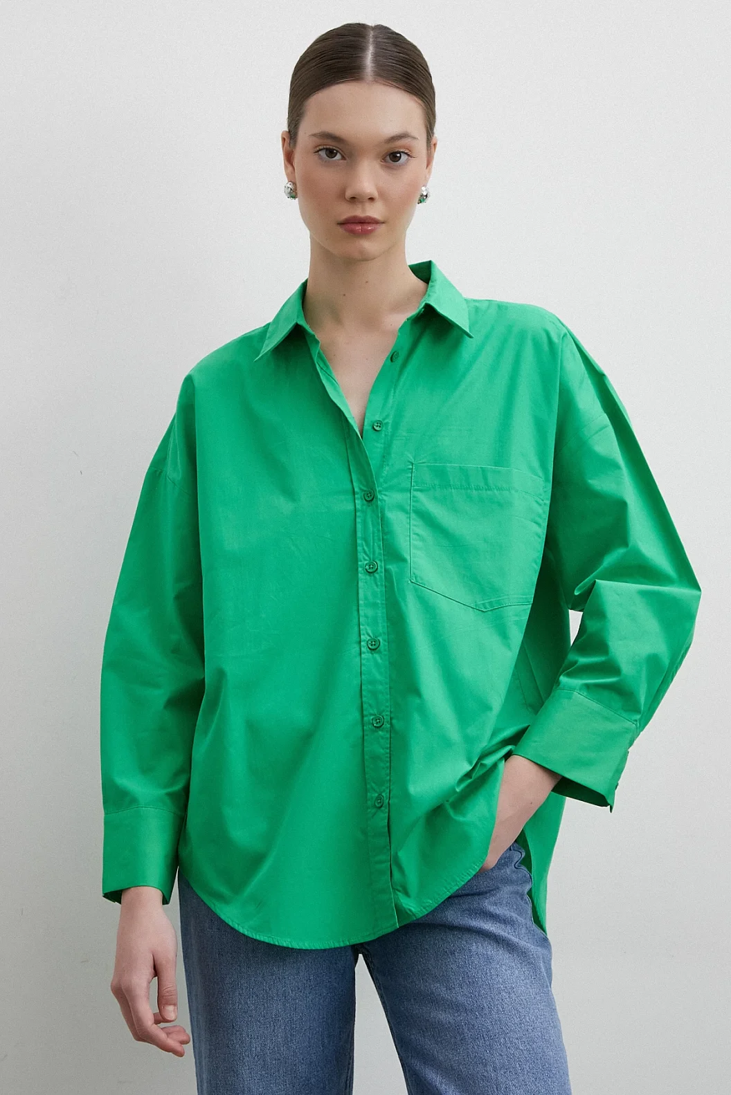 Übergroßes Baumwollhemd in Grün