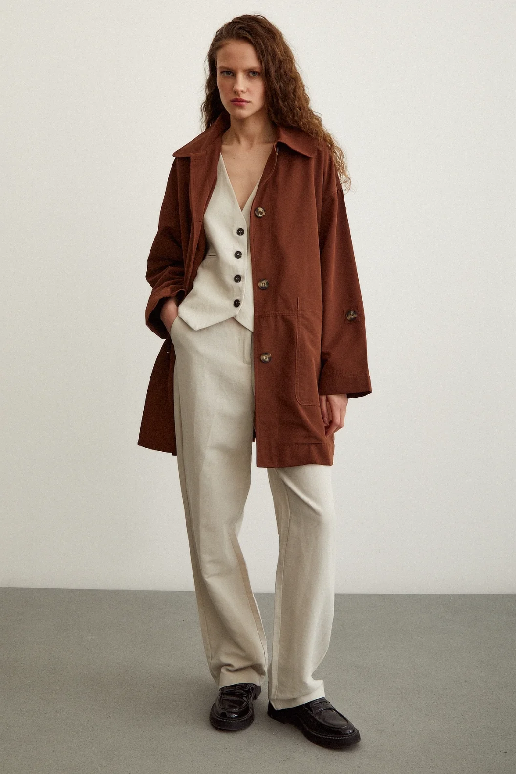 طربوش قماشي بجيب بني