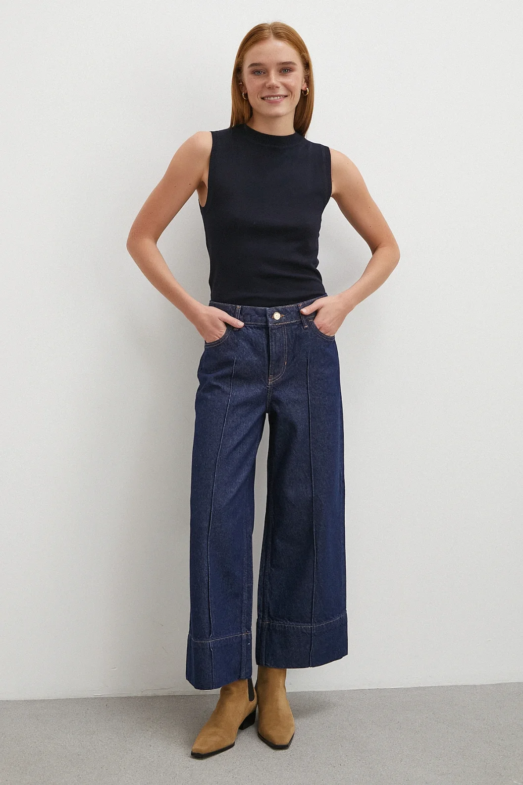 Yüksek Bel Paça Detaylı Jean Lacivert