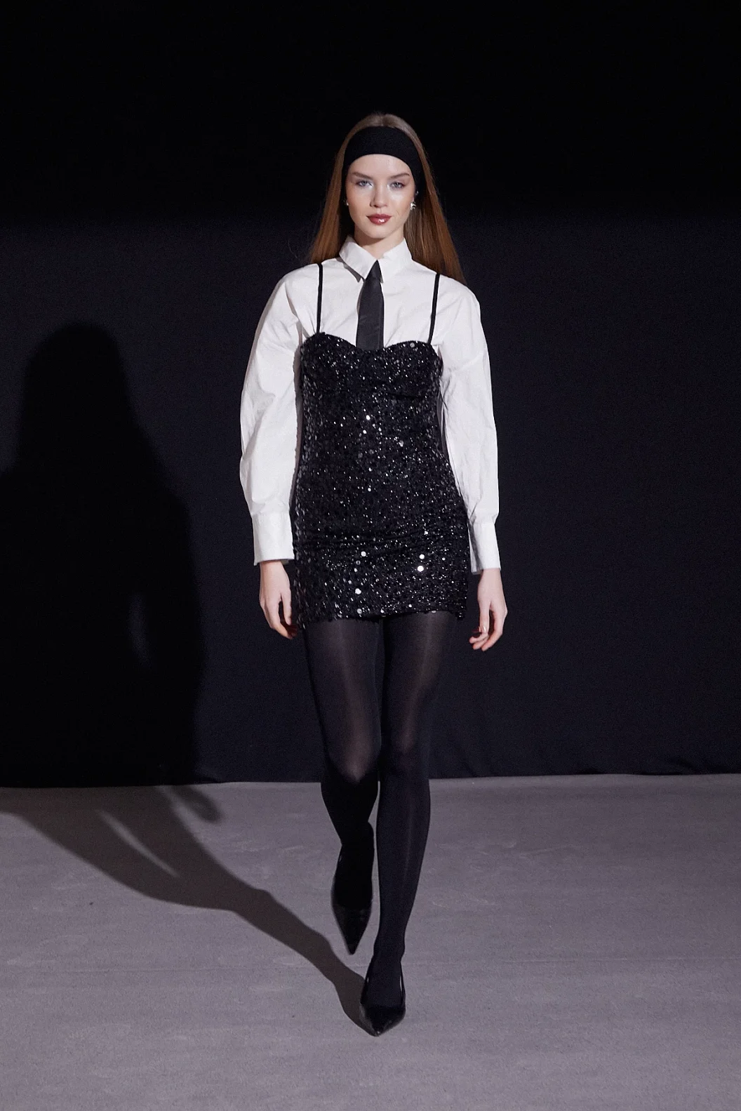 Trägerloses Bleistiftkleid Schwarz