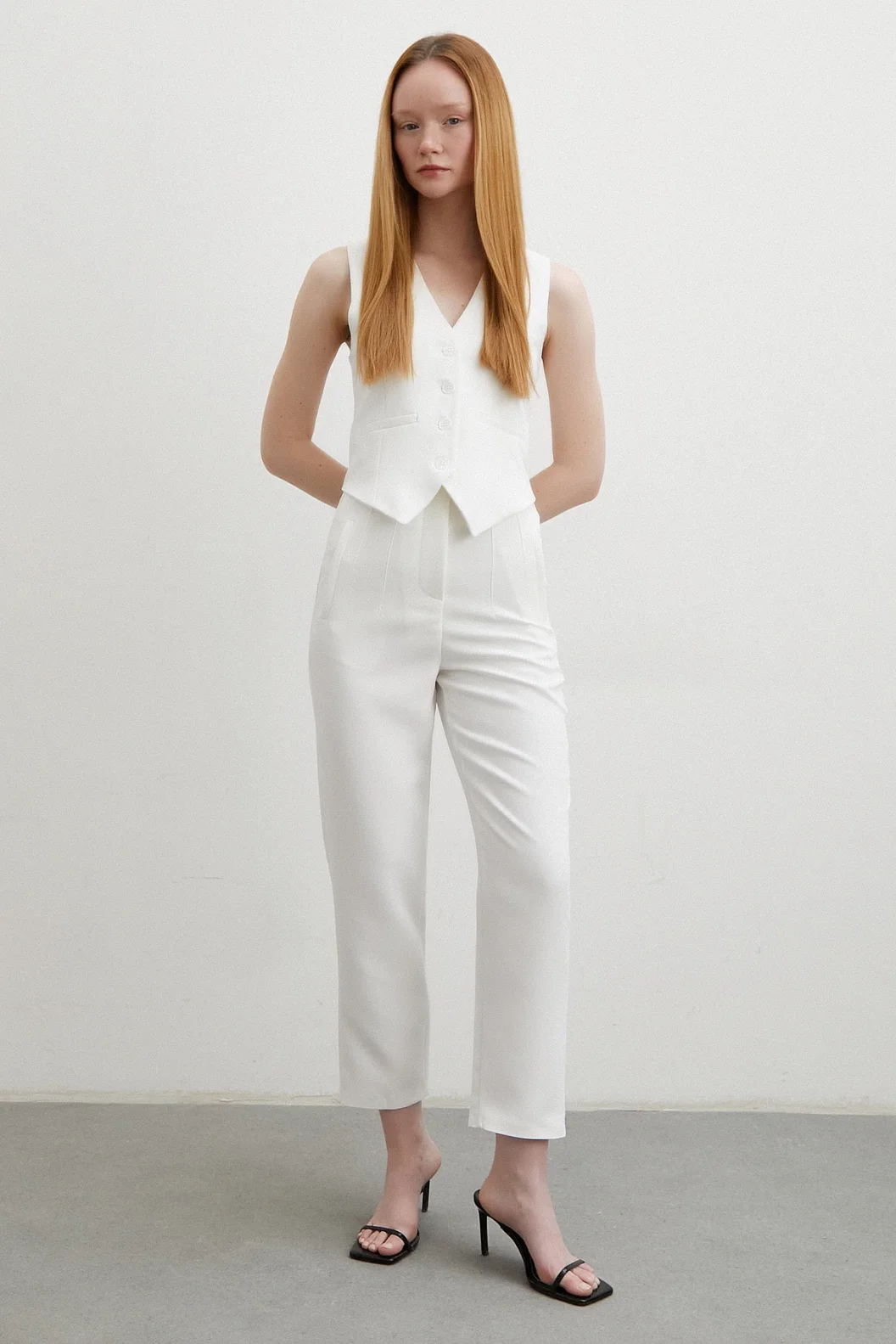 Front Brush Skinny Fabric Pants Ecru