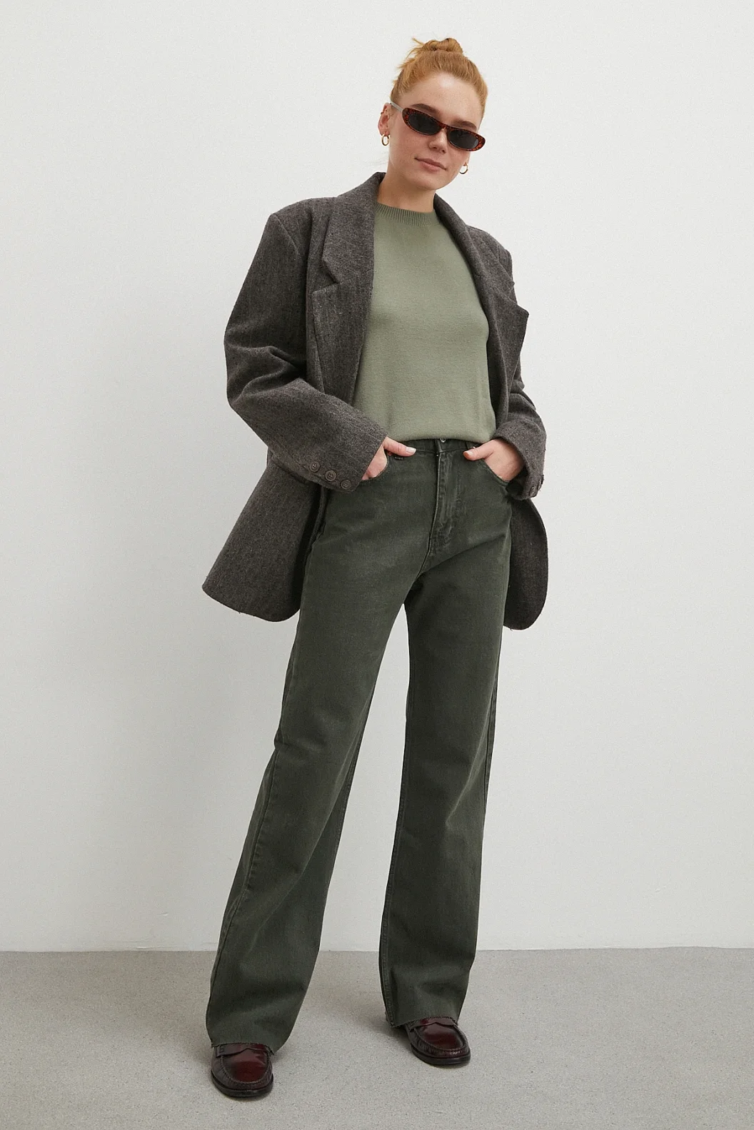 Yüksek Bel Kesik Boru Paça Jean Yeşil