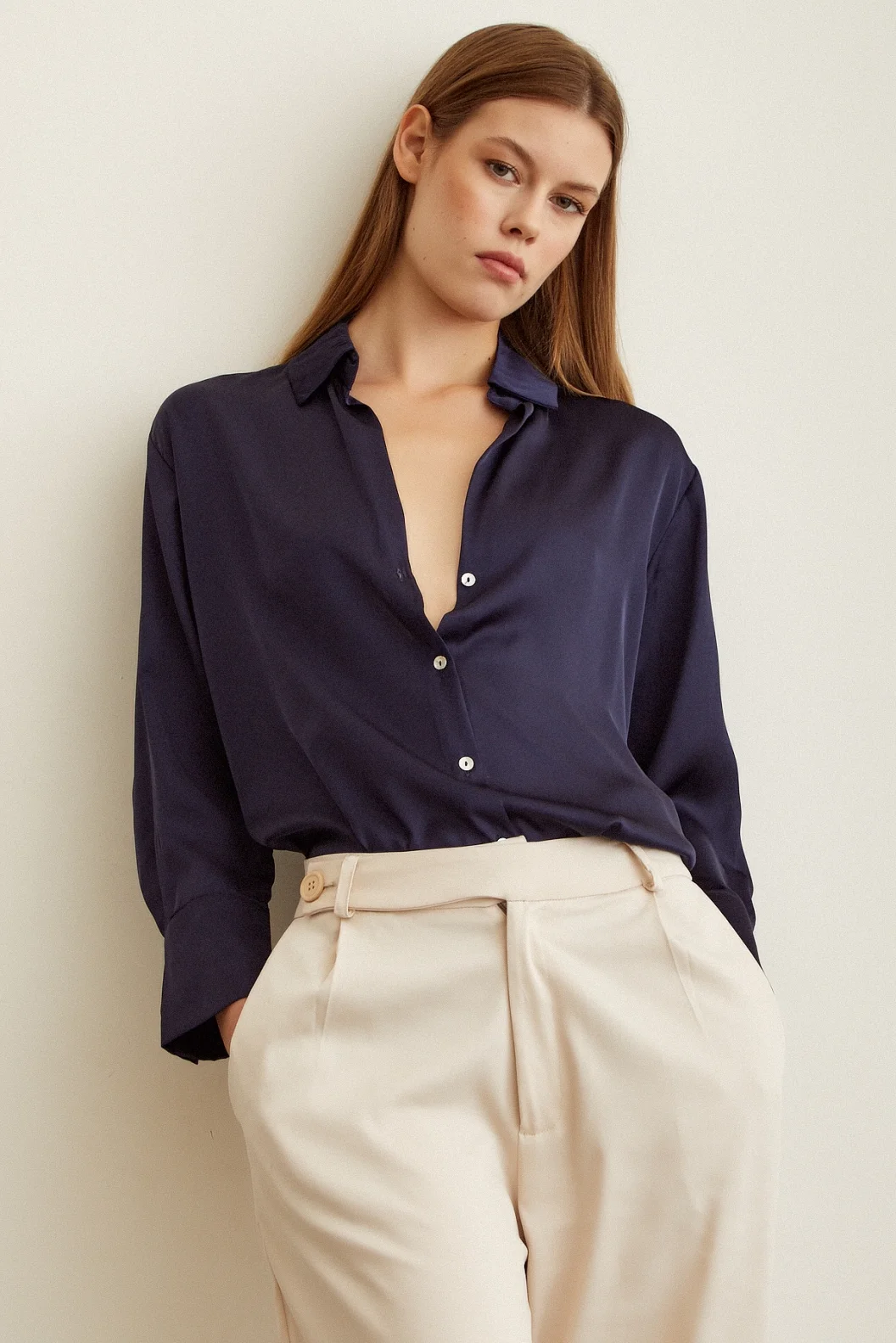 Basic قميص ساتان أزرق