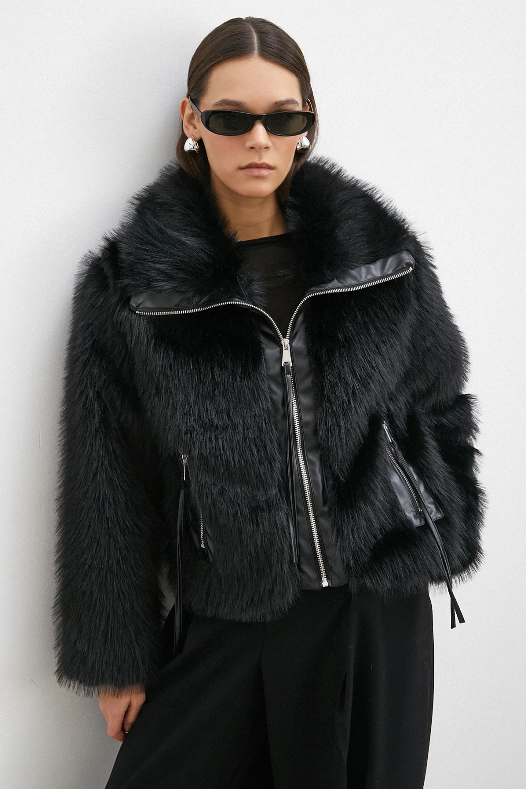 Deri Garnili Lolita Mont Siyah