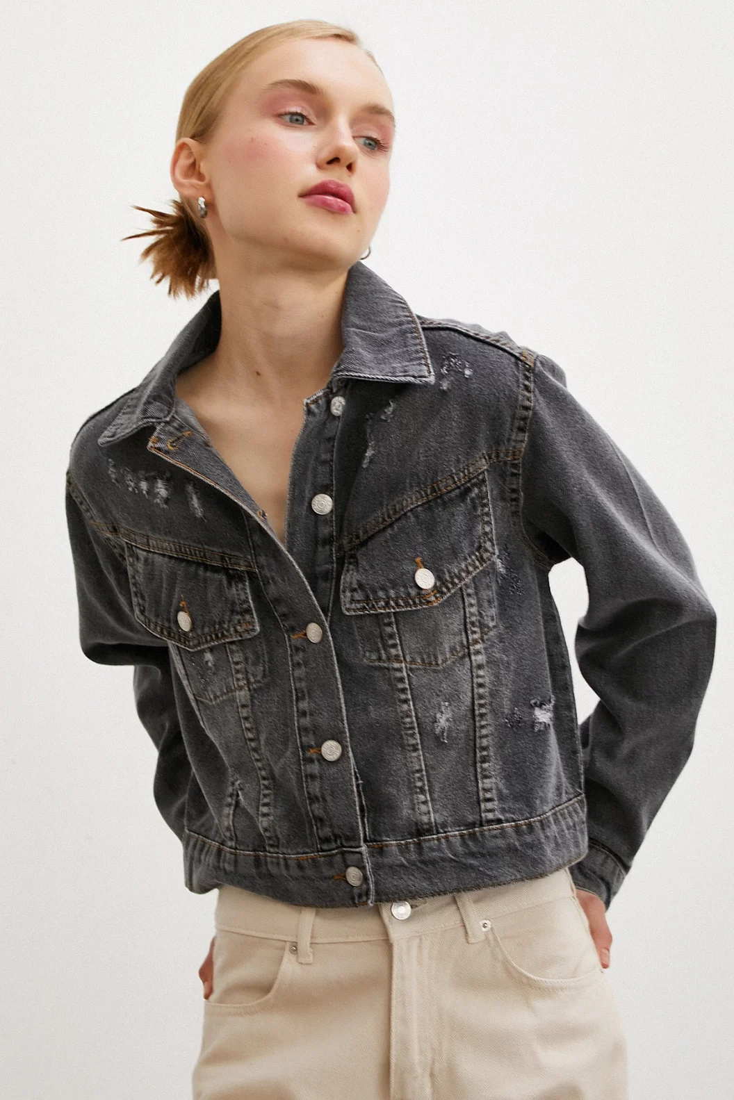 Embroidered Denim Jacket Anti-Rash