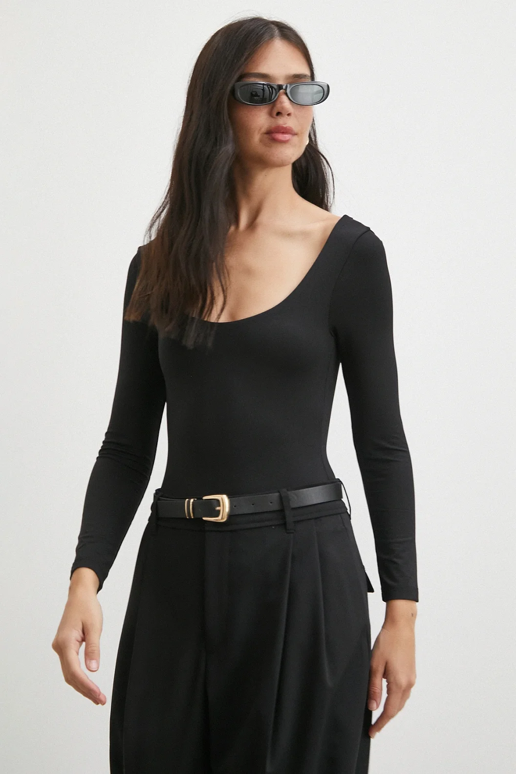 U Yaka Uzun Kollu Çıtçıtlı Bodysuit Siyah