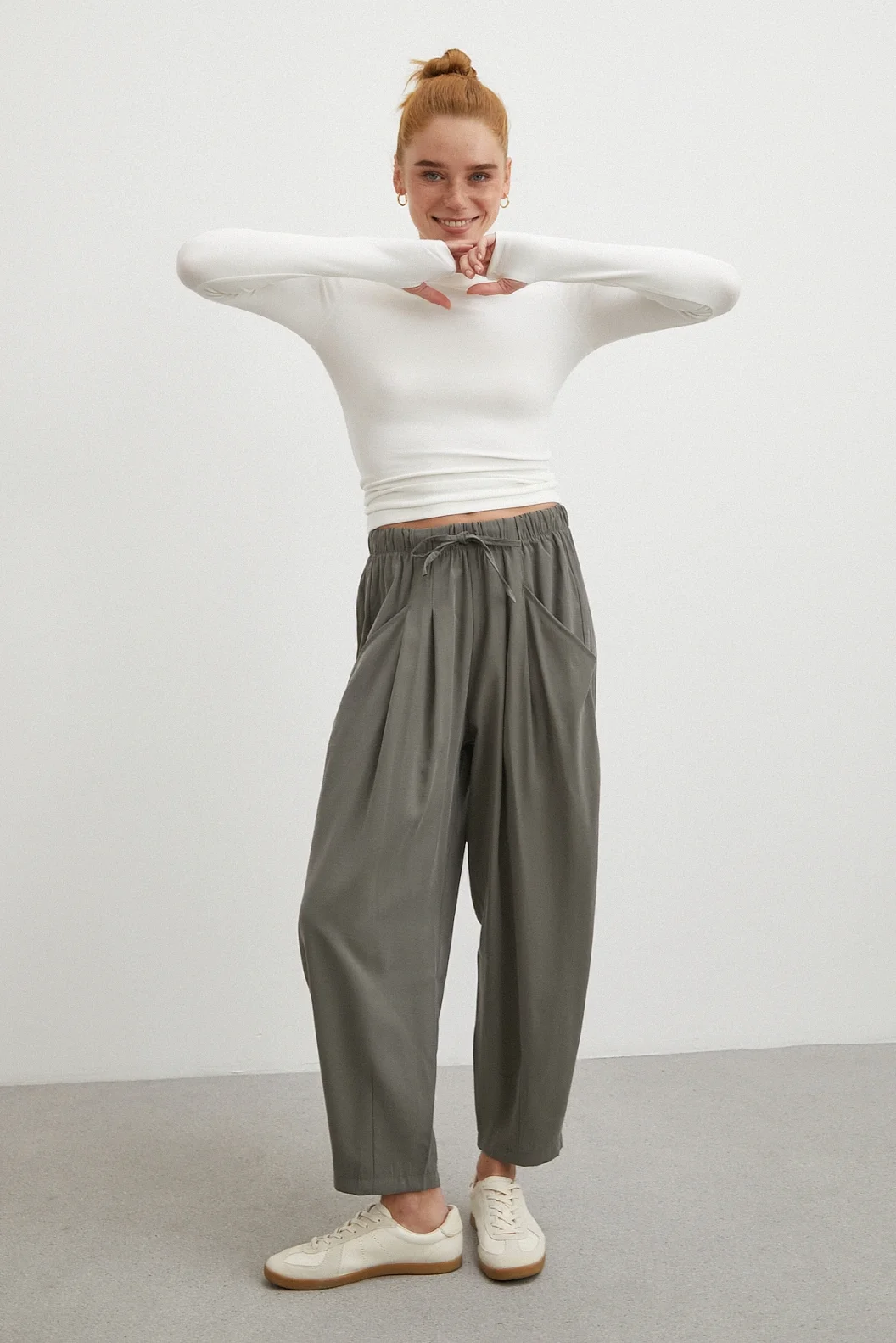 Bağcıklı Beli Lastikli Pileli Pantolon Haki