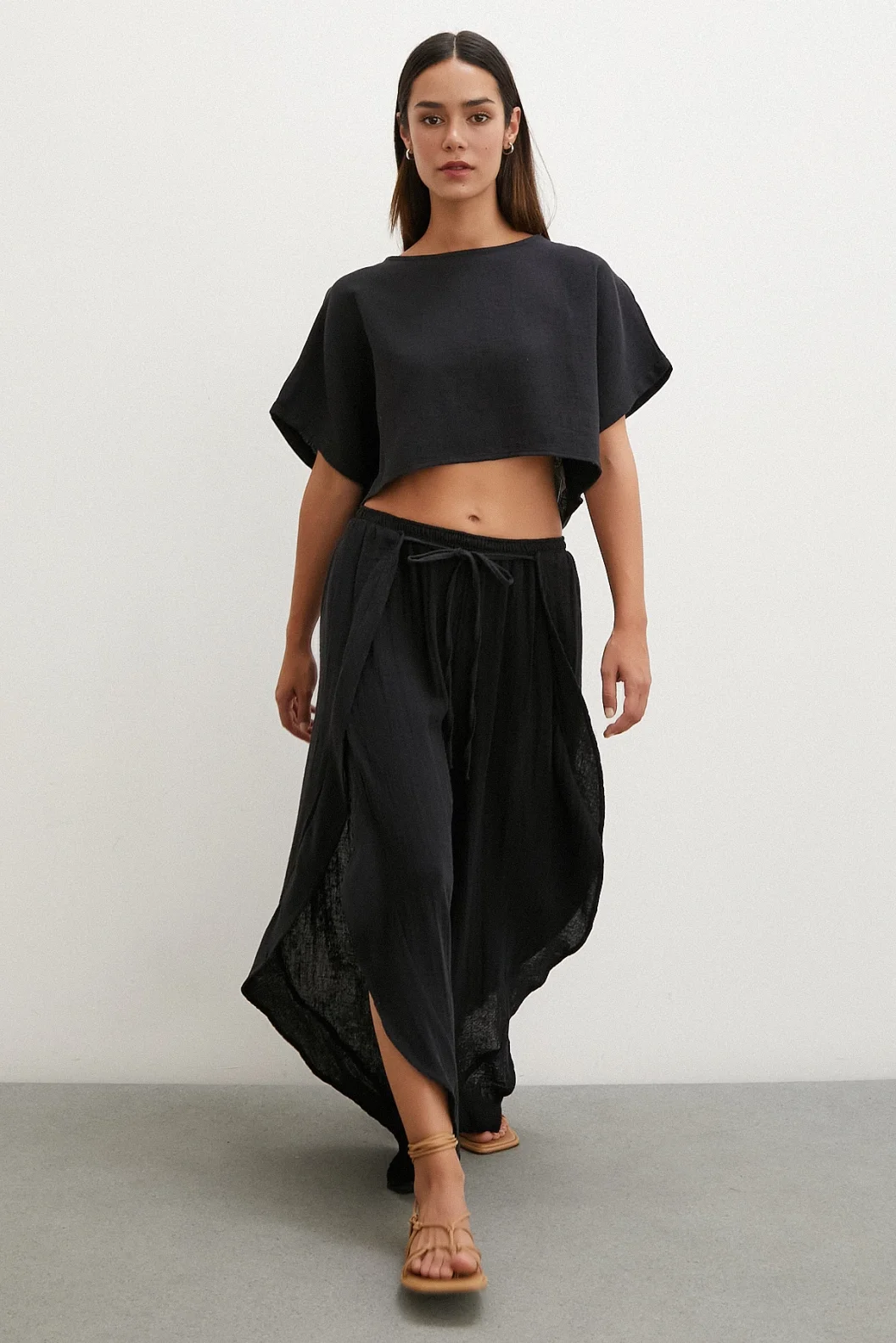 سروال قطني أسود