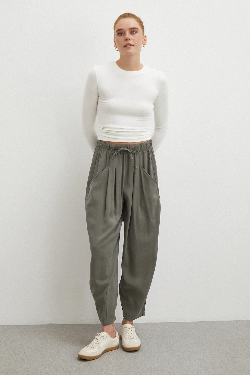 Bağcıklı Beli Lastikli Pileli Pantolon Haki