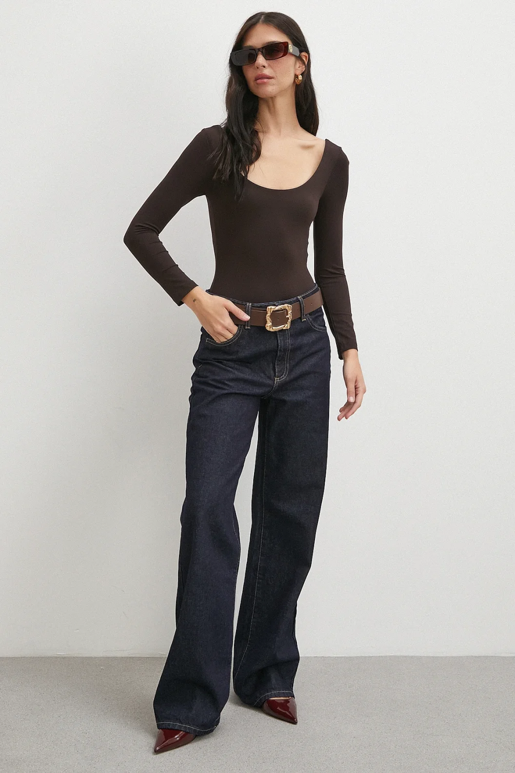 U Yaka Uzun Kollu Çıtçıtlı Bodysuit Kahve